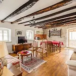 Rustic Casa Mazuli With Pool In Villa