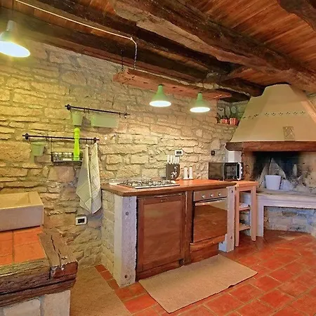 Rustic Casa Mazuli With Pool In Villa *
