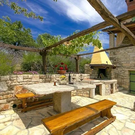 Rustic Casa Mazuli With Pool In * Grožnjan