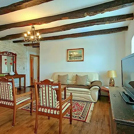 Rustic Casa Mazuli With Pool In Villa