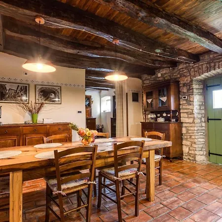 Rustic Casa Mazuli With Pool In