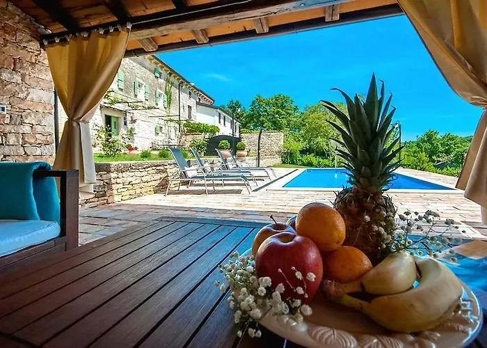 Rustic Casa Mazuli With Pool In * Groznjan