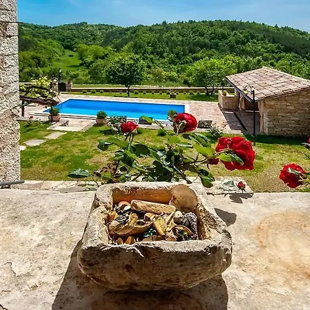 别墅 Rustic Casa Mazuli With Pool In Grožnjan