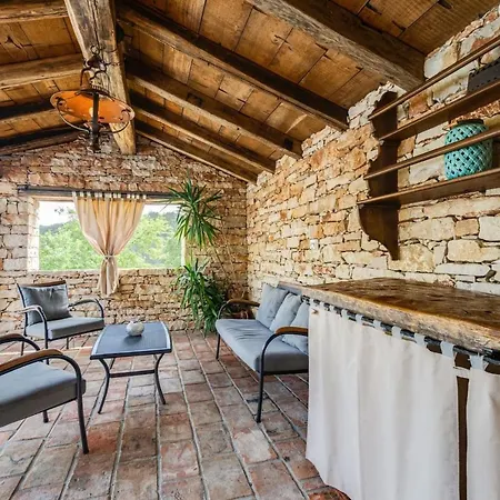 Rustic Casa Mazuli With Pool In * Groznjan