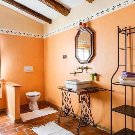 빌라 Rustic Casa Mazuli With Pool In 그로즈냔