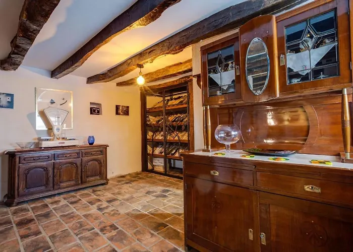 Rustic Casa Mazuli With Pool In 빌라