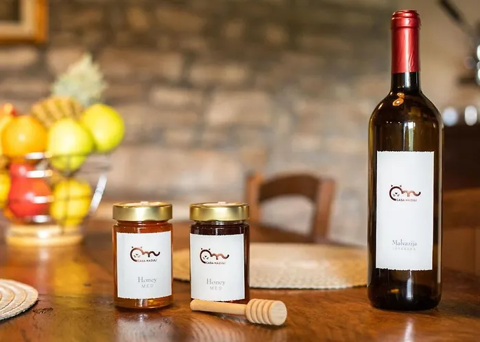 Rustic Casa Mazuli With Pool In * 그로즈냔