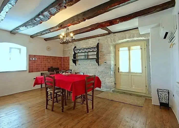 빌라 Rustic Casa Mazuli With Pool In