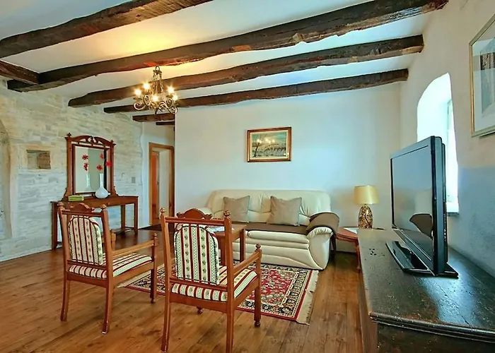 Rustic Casa Mazuli With Pool In 빌라