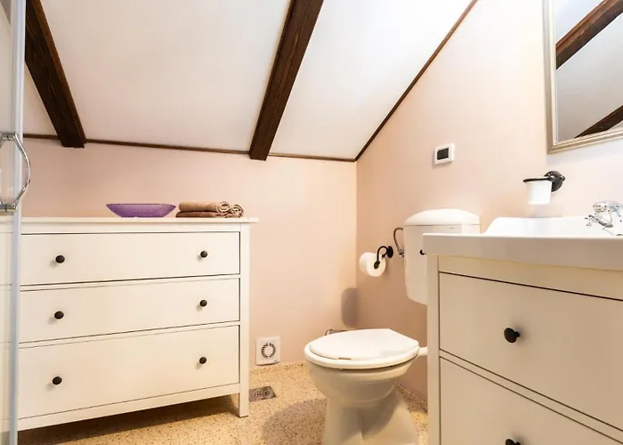 Rustic Casa Mazuli With Pool In