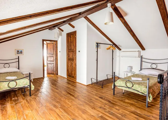 빌라 Rustic Casa Mazuli With Pool In *