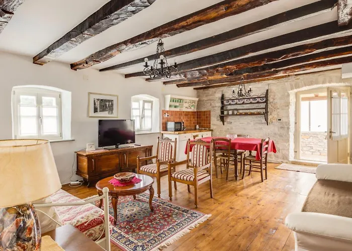 빌라 Rustic Casa Mazuli With Pool In